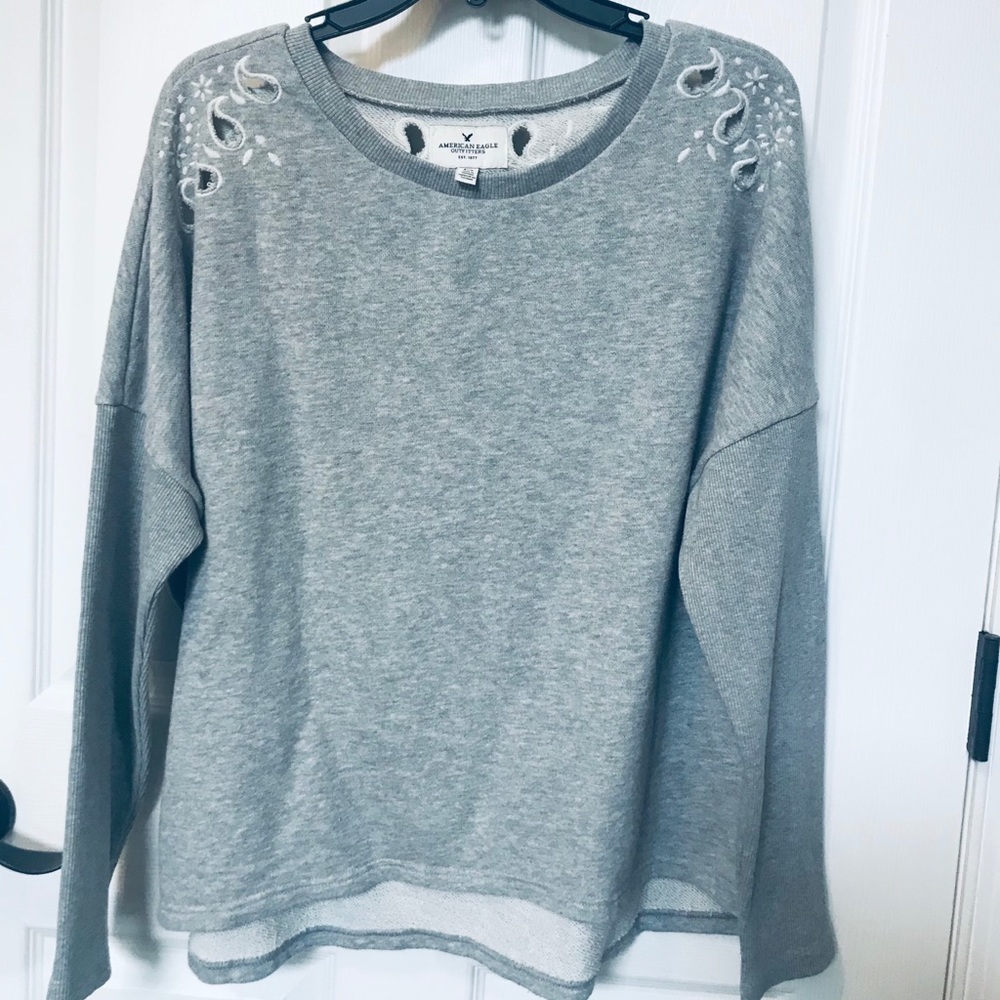 American Eagle sweatshirt